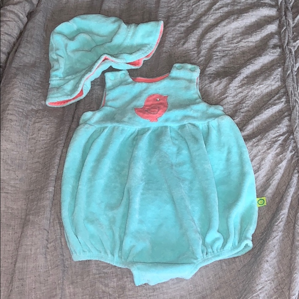 Infant terry cloth romper set/w matching hat